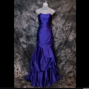 Alfred Angelo - 7354L - Size 2 - Purple Storm